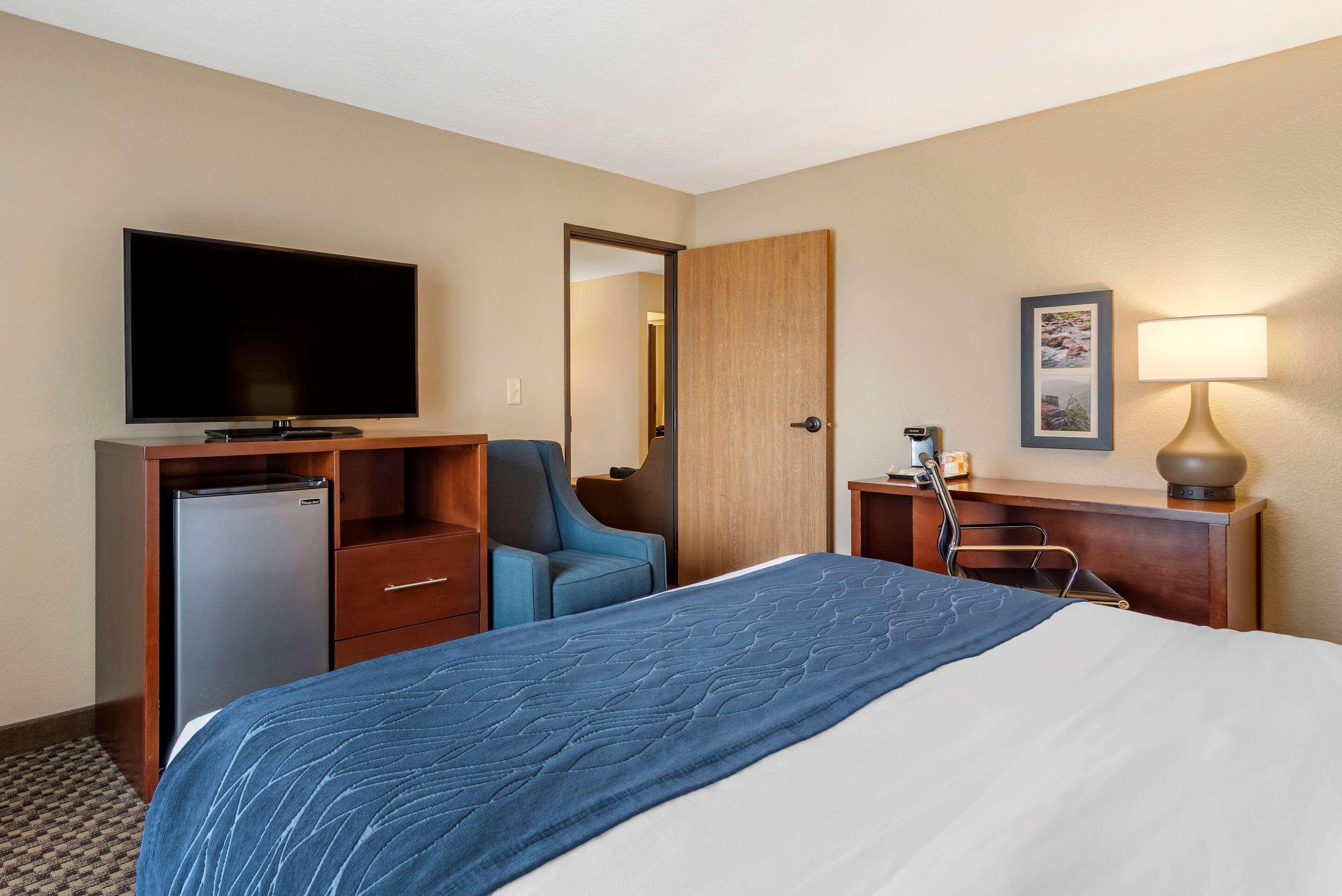 Comfort Inn & Suites Blue Ridge Εξωτερικό φωτογραφία